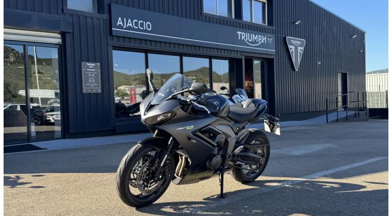 TRIUMPH 	DAYTONA 660