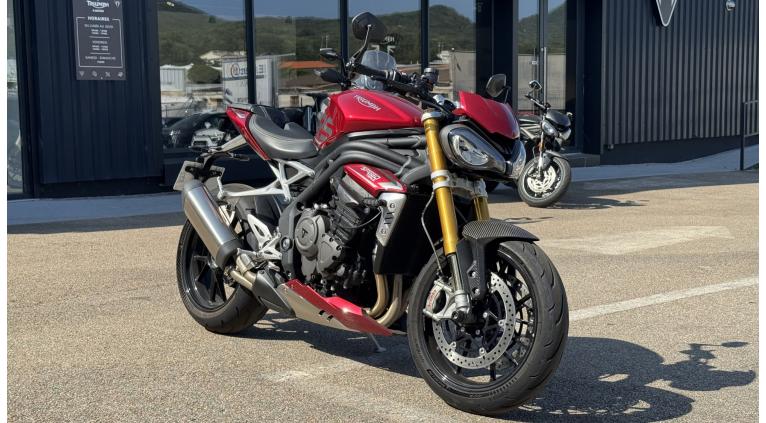 TRIUMPH SPEED TRIPLE 1200 RS